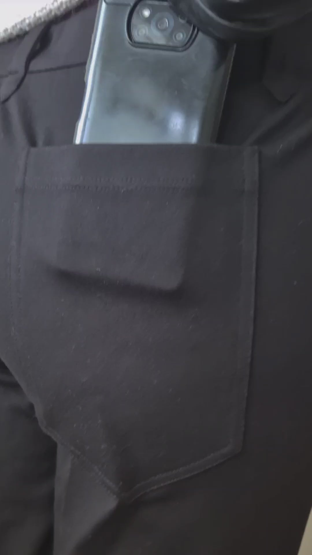 Stretchy Work Trousers for Women with Functional Pockets